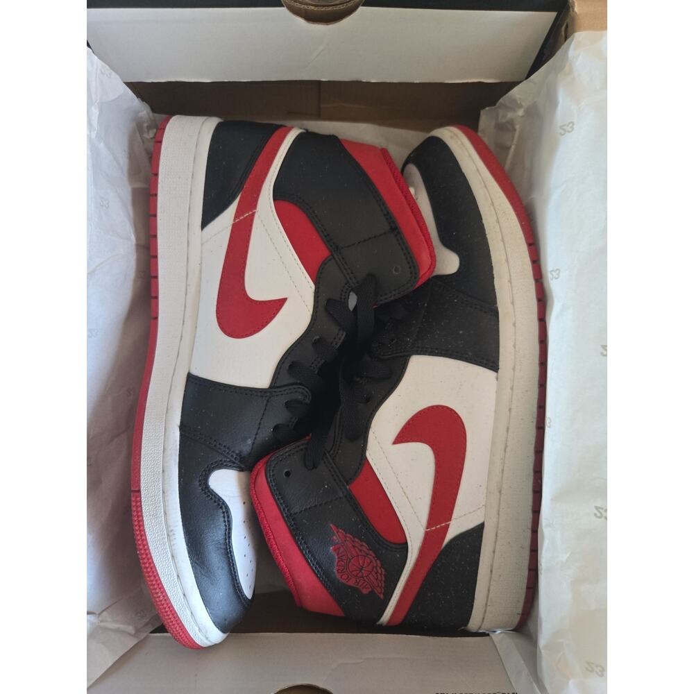 Nike Air Jordan 1 Mid Men Size 10 554724-122 White Gym Red Black Training Shoes